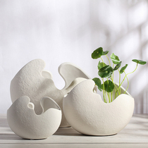 Jingdezhen ceramic white eggshell creative small vase modern art living room decorations hydroponic flower arrangement