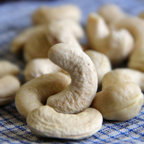 Raw Cashew Nuts Original Cashew Nuts Vegetarian Nut Snacks Baked Cashew Nuts 500g