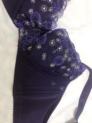 很适合，面料舒服，不扎手不起疙瘩，而且聚拢效果不错。