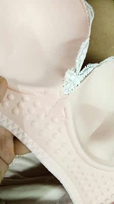 材料很丝滑，摸起来很舒服，外观美美哒，所以一口气入手了四件，，剁手啊啊啊啊啊啊啊啊字数应该够了，哈哈，祝卖家生意兴隆材料很丝滑，摸起来很舒服，外观美美哒，所以一口气入手了四件，，剁手啊啊啊啊啊啊啊啊字数应该够了，哈哈，祝卖家生意兴隆