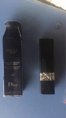 抽到口红💄啦，谢谢诚信的店家，朋友都不敢相信，搞活动，还被抽到Dior，太爽了，谢谢🙏！