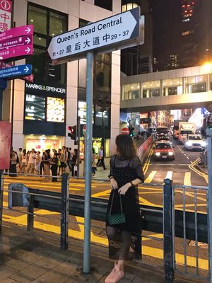 四个字概括 :物美价廉~料子很柔软比想象中要好得多 内搭很有feel 四个字概括 :物美价廉~料子很柔软比想象中要好得多 内搭很有feel