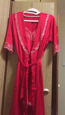 睡衣穿上很舒服，颜色也很靓丽，很不错的宝贝。