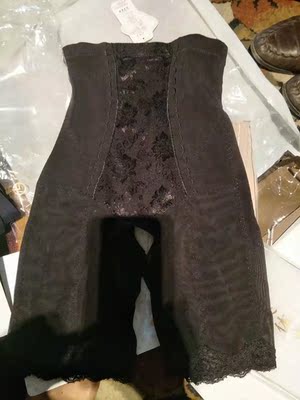 宝贝收到了，质量很好，穿上身上一点不显肚子上的肉肉，超级紧身的，下次还来继续买