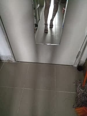 鞋子一开始觉得好像大了,但是穿起来觉得又还可以,刚好,越穿越喜欢,最重要是不磨脚,不磨脚,不磨脚,重要的事情说三遍。哈哈,穿起来很好看呢 鞋子一开始觉得好像大了,但是穿起来觉得又还可以,刚好,越穿越喜欢,最重要是不磨脚,不磨脚,不磨脚,重要的事情说三遍。哈哈,穿起来很好看呢