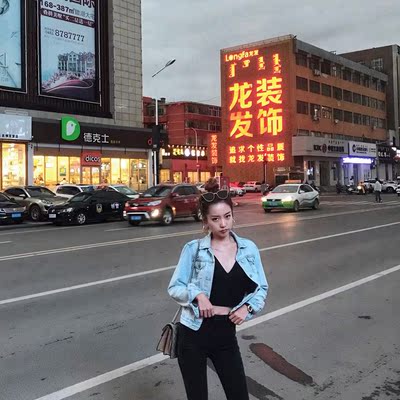 这个价钱 质量算可以了 有线头 本人身高170 体重94斤 穿着刚好 感觉码数偏小 身材偏胖的宝宝不建议购买 这个价钱 质量算可以了 有线头 本人身高170 体重94斤 穿着刚好 感觉码数偏小 身材偏胖的宝宝不建议购买