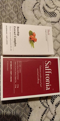 我是我们村很普通的一个农民，可，哈哈哈，说到 这里我激动的不行，因为我是我们村第一个淘宝买 东西的人，这里大部分人都是不网购的，他们买东 西价格一般不会超过两块，听说我在淘宝买东西 后，整个村都震惊了，村长跑到我家对我爸说我是 不是疯了，这日子没法过啦，面对重重压力，我依 然坚持要买，我相信我这个月的工资不会白花，终 于快递到了，我怀揣着激动的心情，颤抖着手打开 包裹，那一刹那，感觉我的眼睛要闪瞎了，啊，这 颜色，这手感，这质量，只恨我读书少，无法用华 丽的词语来形容它，我骄傲的站在村口，整个村都 沸腾了，更有人喊，我不给他们看，他们就跳井， 吓得我赶紧收起宝贝，挤出人群落荒而逃，为测试 宝贝效果，我立刻去我们村高达100多米山上村长家 客厅里用，用完后，在全村人羡慕的眼光中昂首挺 胸得扬长而去，村长老婆途我出去的时候还多 两眼，我也不知道这是什么意思
