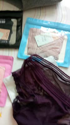 收到货了,挺好的,质量不错挺有弹性,颜色挺正 收到货了,挺好的,质量不错挺有弹性,颜色挺正