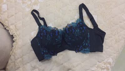 收到宝贝，不错，我以为颜色很木蜡，每想到还可以接受，多谢商家耐心解释，谢谢