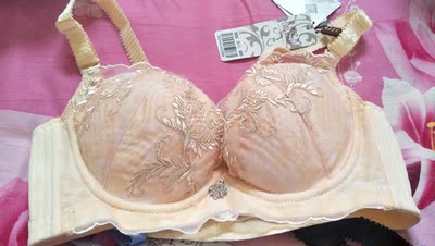 宝贝收到，质量非常好，穿上很合身，值得购买