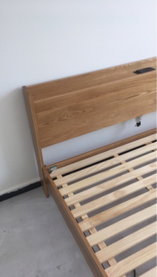 真实使用感受有人知道华谊家具怎么样，这是实木家具吗？有猫腻吗？