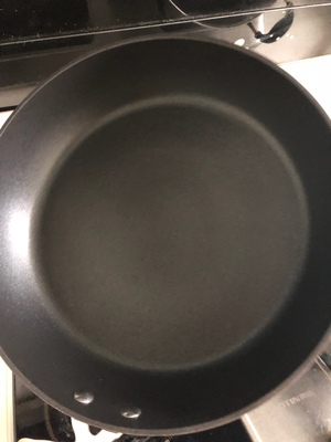 真实使用感受炒锅用炊大皇不粘锅怎么样,好不好用?用着健康安全吗?