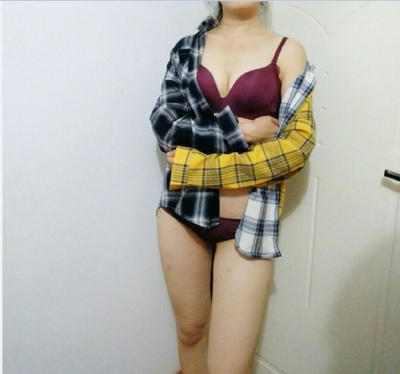 我买的内衣清洗没褪色,这一点差点忘记了~~罩杯尺码合身,大小合适。很舒服。超级划算的,宝贝很好看,摸起来非常的舒服贴身穿着很放心,很舒服聚拢效果也很赞,打开包装没什么味道一看就是好料子的,穿上很聚拢,和我在专卖店试穿的效果一样一样的,价格便宜不少,绝对的好评,内衣料子也很好,摸上去很舒服,罩杯薄刚刚好 更聚拢更透气,颜色看着很高档有气质,很满意,与图片相符一致,物有所值.做工细致,款式面料满意哦,给个大大的赞 我买的内衣清洗没褪色,这一点差点忘记了~~罩杯尺码合身,大小合适。很舒服。超级划算的,宝贝很好看,摸起来非常的舒服贴身穿着很放心,很舒服聚拢效果也很赞,打开包装没什么味道一看就是好料子的,穿上很聚拢,和我在专卖店试穿的效果一样一样的,价格便宜不少,绝对的好评,内衣料子也很好,摸上去很舒服,罩杯薄刚刚好 更聚拢更透气,颜色看着很高档有气质,很满意,与图片相符一致,物有所值.做工细致,款式面料满意哦,给个大大的赞