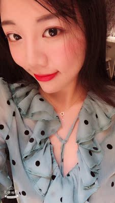 都是韩语琳家的衣服，哈哈。 这次上新的物流很快发货也很快🌹