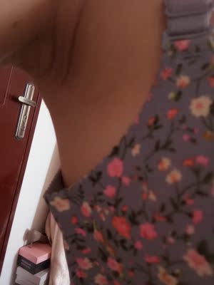 没买过这么差的东西，人生第一次给差评，他们家自己内衣质量问题，还一直推卸责任，要么说是我买大了，要么说我胸小，空杯。罩杯是够的，穿着侧面会凸起来一块，很难看。穿薄一点的衣服都会很明显，并且他们家好评都是刷的，些这么多，就希望大家不要轻易受骗了