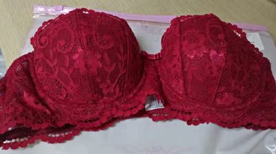 感觉还行,的确很性感,蛮好看的。 感觉还行,的确很性感,蛮好看的。