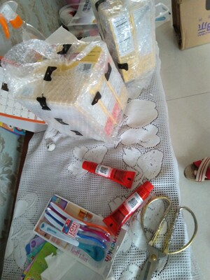 少发一只，补发了，不错。婆婆说这个好，给了她一管了。很油