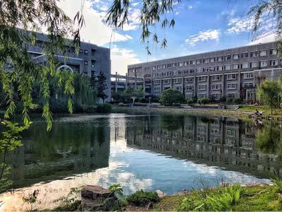 质量非常好，与卖家描述的完全一致，非常满意,真的很喜欢，完全超出期望值，发货速度非常快，包装非常仔细、严实，物流公司服务态度很好，运送速度很快，无论是掌柜的态度还是对物品，掌柜态度很专业热情，有问必答，回复也很快，很满意的一次购物 很萌 粉色特别亮