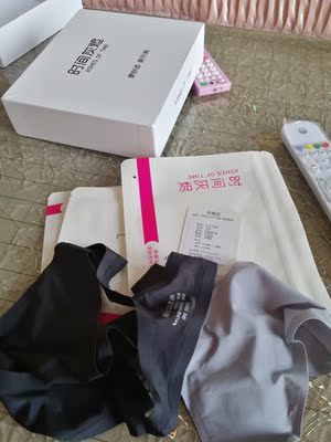 不错,质量很好,很性感发货快,包装盒子包装的,每个内内都是独立包装的弹性大做工好👍 不错,质量很好,很性感发货快,包装盒子包装的,每个内内都是独立包装的弹性大做工好👍