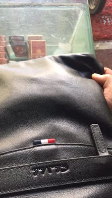 分析法兰穆勒男包怎么样,质量差不差呢，亲身使用经历曝光