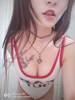 好看，不透，质量首先很棒棒，设计也很好，底下有暗扣。亲测，好评，性感宝贝，可种草