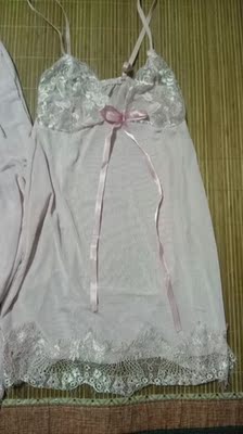 很好！尺码正，做工好，手感很滑很软，老婆很满意！