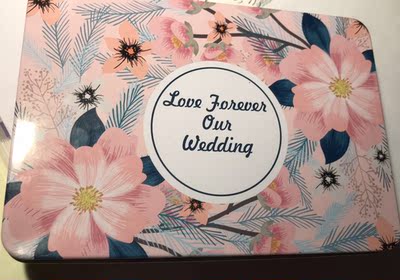 不太适合温度高的地区，不然拿出冰箱就化了，香味的话是花香挺好闻的，如果在硬度刚好的时候还是很好用的，脱的时候有一些疼，店主服务态度很好，不会用就一直教，也可以视频教，很好，盒子好看，有送的爽身粉配合用不会特别疼