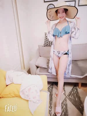 泳衣挺好看的。期待旅游穿。