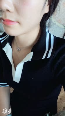 衣服很修身，也很好看，美美哒，第二次穿了，洗的时候也没有掉色，质量不错的？