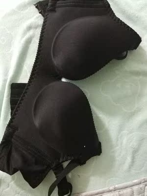 还行  就是买得有点小  买了一个加长扣  或许我应该买大一个罩杯