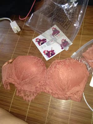 这个颜色真的不要太好看,在这家买了几套了,都特别好看,很满意,设计师棒棒哒~!!款式太好,还会再来!!! 这个颜色真的不要太好看,在这家买了几套了,都特别好看,很满意,设计师棒棒哒~!!款式太好,还会再来!!!