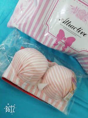 第一次如此用心的写一个评论,第一眼拿到快递时,很喜欢,很少女 打开以后,又让我惊喜了,内衣真的超级超级好看啊,特别特别喜欢,以后会多多光临的 第一次如此用心的写一个评论,第一眼拿到快递时,很喜欢,很少女 打开以后,又让我惊喜了,内衣真的超级超级好看啊,特别特别喜欢,以后会多多光临的