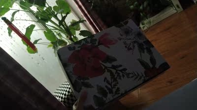 包装很好，实物也很漂亮，手感很好，有图片没有差别，很满意的一次购物，下次还会来～还有哦，wb2是个小仙女，服务态度很好呢～