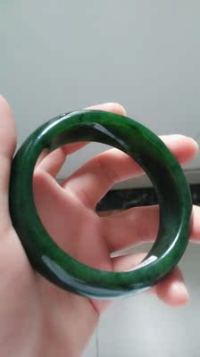 吐槽求鉴定!红酥手和田玉手镯怎么样,属于什么档次,是真假