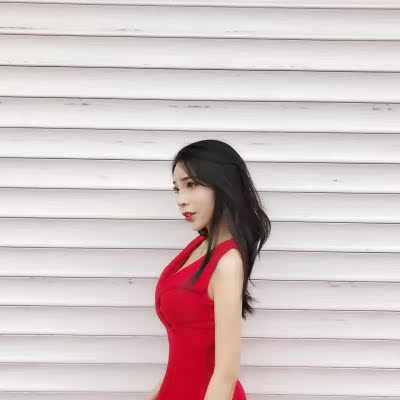 衣服拍下很快就收到了,衣服好看没有色差,布料质量好。 衣服拍下很快就收到了,衣服好看没有色差,布料质量好。