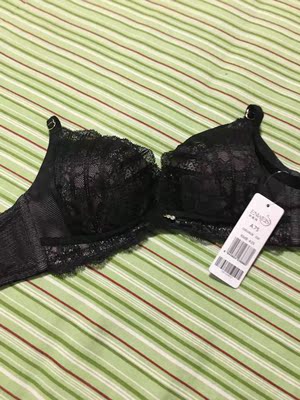 做工质量都不错?,我一般只买这个品牌和曼妮芬的,都满意。 做工质量都不错?,我一般只买这个品牌和曼妮芬的,都满意。