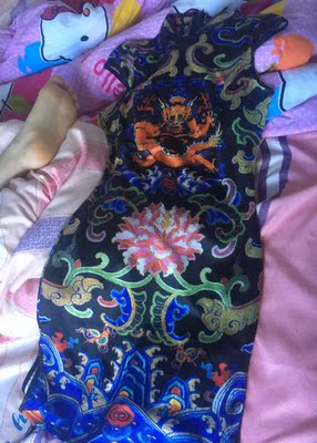 还可以吧，收到衣服的时候是烂的但是客服很细心的给我解决