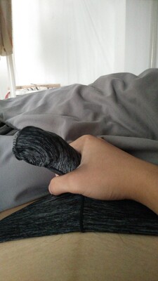 裤子质量  材质什么的还可以  就是这个象鼻子太慢进去了   这是千辛万苦才进去的  还有点紧   想问问  有没有别的好一点的方法进去