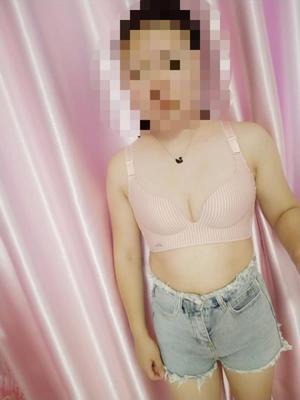 真的没想到这个价格都能买到这么好的两套衣服,像我&rdquo;最难买到合适的啦，聚拢效果很好，还可以收副乳哦，款式和颜色如商家描述的一样，质量也不错，做工很精细，内衣穿上好舒服就和没穿一样舒服，好评啦！