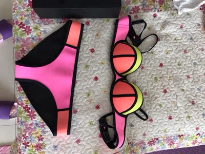 不错,合适,就算胸小挤不出料杯也不会漏,好久不穿带钢圈的了,有点不习惯 不错,合适,就算胸小挤不出料杯也不会漏,好久不穿带钢圈的了,有点不习惯