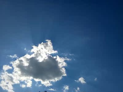 很温柔的颜色 今年很喜欢这种三角杯的内衣