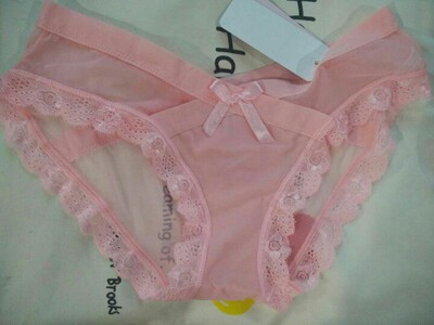 内裤质量真心不错，款式也好看，颜色都喜欢，下次还来光顾，