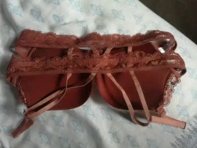 宝贝很好，尺寸刚好，穿起很贴身