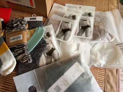 好看好穿，还送了袜子