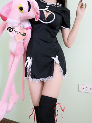 绑带袜特别有特色，和这件绑带衣搭配起来非常美丽呀！满心欢喜呢