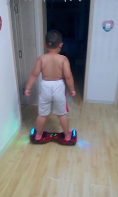 领奥电动扭扭车两轮体感车成人双轮智能漂移思维代步车儿童平衡车