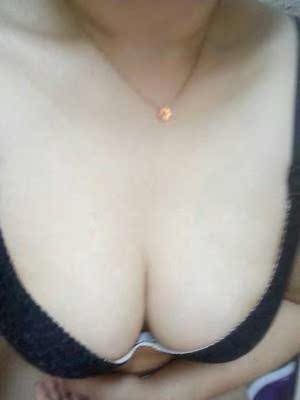 宝贝收到了，穿上非常舒服，也挺聚拢的，颜色也正，非常满意的一次购物，还会复购的。