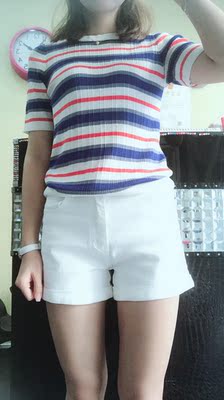 中途换了一次货，生完小孩之后胯部巨宽，平时都是穿中码，之前买的28有点紧身，卡裆的那种，换了29回来刚好，腰部稍松但不会掉，面料挺厚实的