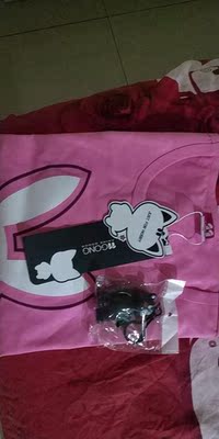 衣服特别好，价廉物美，送给女朋友她超喜欢，更爱我啦！强烈推荐够买！