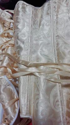 挺好的。衣服很好看。还可以外穿。做也工很好。穿裙子很显身材。建议大家都来买哦😊 挺好的。衣服很好看。还可以外穿。做也工很好。穿裙子很显身材。建议大家都来买哦😊